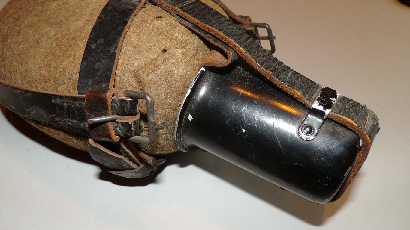 Wehrmacht 1L Medical Canteen (cfm 43/44 Factory Mix)
