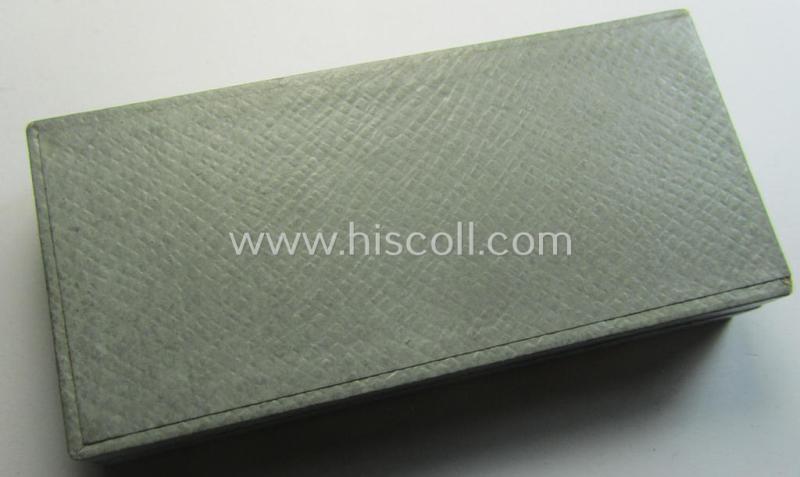 'Stonemint', light-weight (ie. typical aluminium-based) medal as was intended for air-raid wardens 2nd. class (or: 'Luftschutz-Ehrenzeichen 2. Stufe') that comes stored in its period, dove-grey-coloured etui