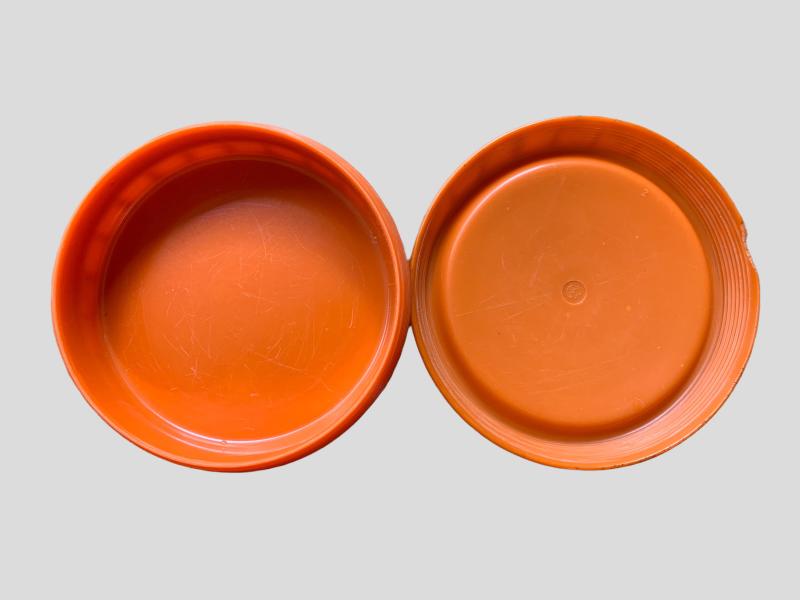 WH (HEER) Bakelite Fat-Container