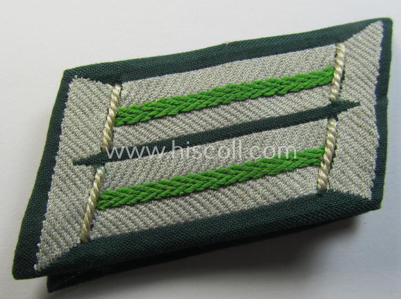 Superb, WH (Heeres) pair of (later-war-pattern) officers'-type collar-tabs (ie. 'Kragenspiegel für Offiziere') as executed in 'BeVo'-weave pattern as was intended for an officer serving within the: 'Panzer-Grenadier-Truppen'