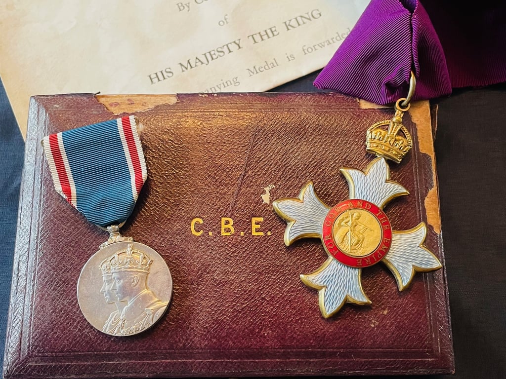 HARD TO FIND NAMED SET, CASED 1ST TYPE CBE, CORONATION MEDAL.