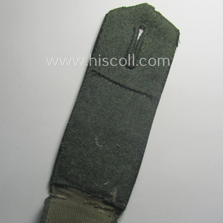 Single, early- (ie. pre-) war-period WH (Heeres) 'M36'- (ie. 'M40'-) pattern (pointed-styled) 'cyphered', EM-type shoulderstrap as was intended for a: 'Soldat u. Mitglied des Art.-Beobachtungs-Abtlgs. 6'