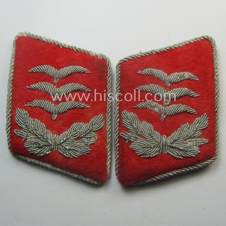 Truly used- and/or worn, 4-pieced WH (LW) insignia-set comprising of a pair of hand-embroidered, WH (Luftwaffe) officers'-type collar-patches and dito shoulderboards: 'Hauptmann der Flak-Artillerie-Trpn.'