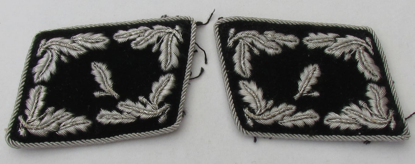 Rare Heer / Luftwaffe Forestry Service Forstamtmann / Forstmeister Collar Tabs – Black Velvet