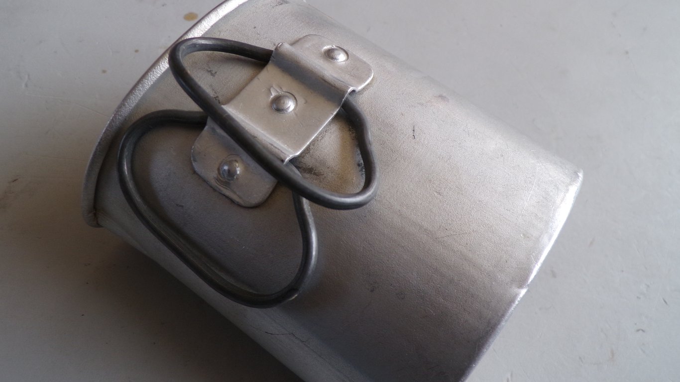 Early Drinking mug / cup