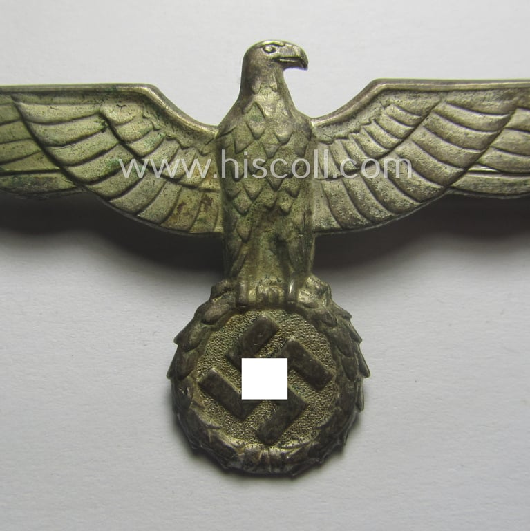 WH (Heeres- o. KM) 'frosted' silver-toned- (and/or: typical 'Buntmetall'-based) officers'-pattern breast-eagle (ie. 'Metall Offiziers-Brustadler für die Sommeruniform')