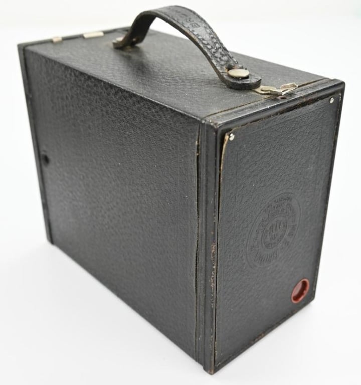 Canadian WW1 Camera with Carrying Case