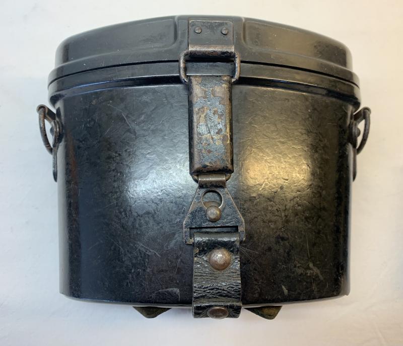 WH (Heer) Binoculars 'Dienstglas' in Bakelite Case