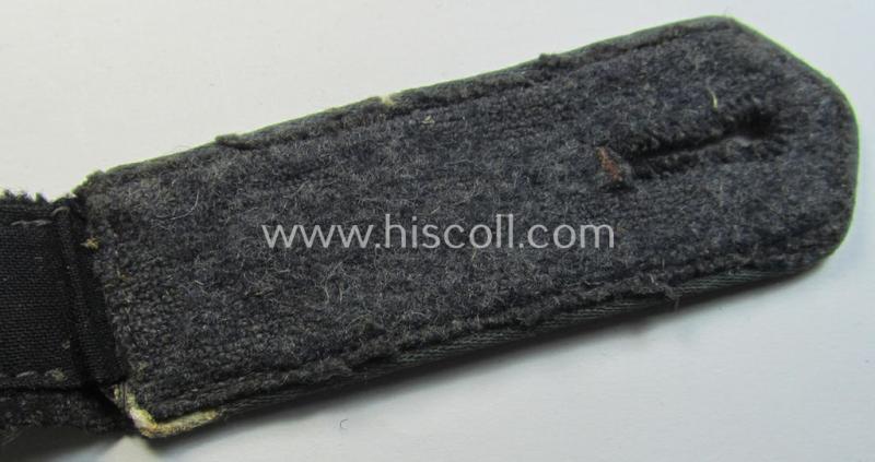 Attractive - albeit regrettably single! - WH (Luftwaffe ie. Hitlerjugend-) related- and unusally 'cyphered', so-called: 'Flakhelfer'-shoulderstrap as was intended a: 'Flakhelfer' (ie. later-war-period, youthful, anti-aircraft staff-member)