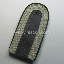 Single, WH (Luftwaffe) NCO-type shoulderstrap as was intended...