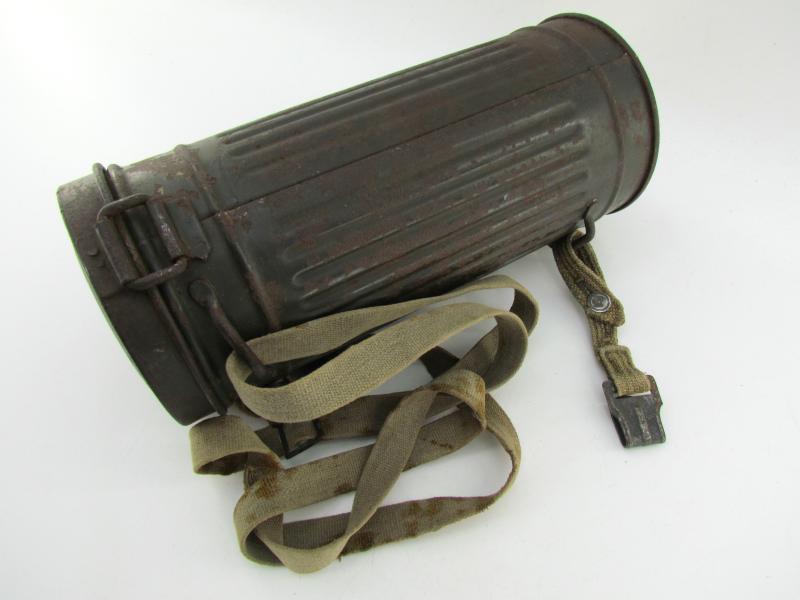 WH/SS Gasmask Cannister With Contents 1943