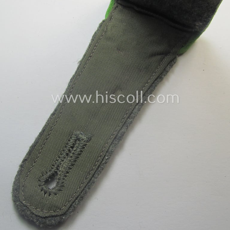Single, WH (Heeres) early- (ie. mid-) war-period- (ie. 'M41- o. M43'-pattern) NCO-type shoulderstrap: 'Oberfwbl. der Panzer-Grenadier-Trpn.'