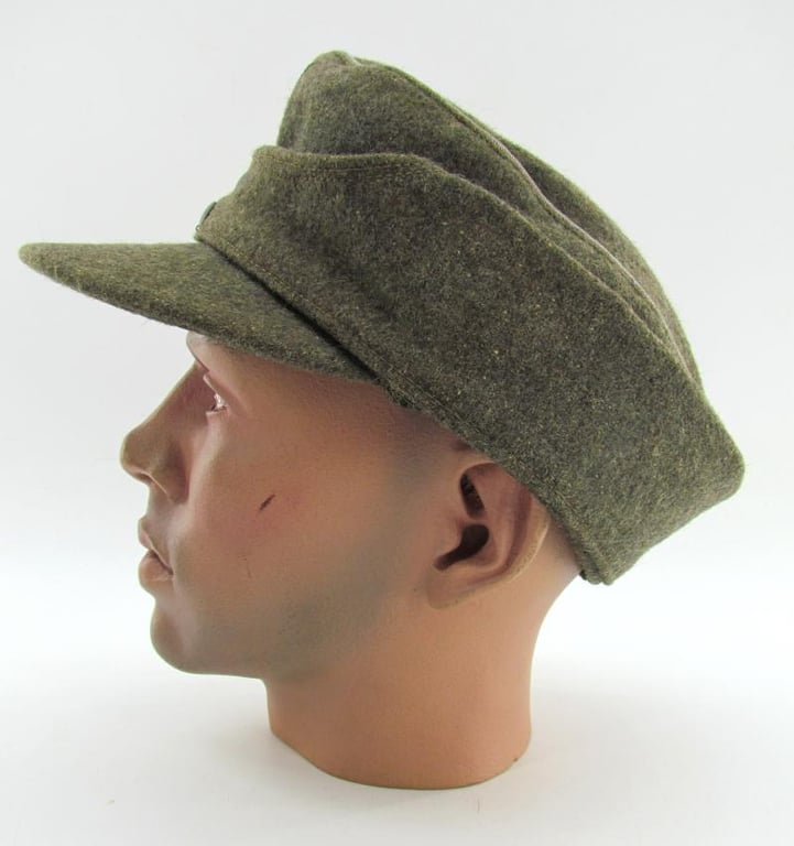 Wehrmacht (Heer) Officers field cap ‘Einheitsfeldmütze’with RBNr. 1944