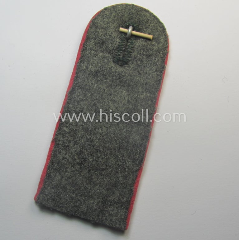 Single, early-period (ie. 'M40-pattern and/or rounded-styled), WH (Heeres) 'cyphered', EM-type shoulderstrap as was intended for a: 'Soldat eines Panzer-Schützen-Regiments'