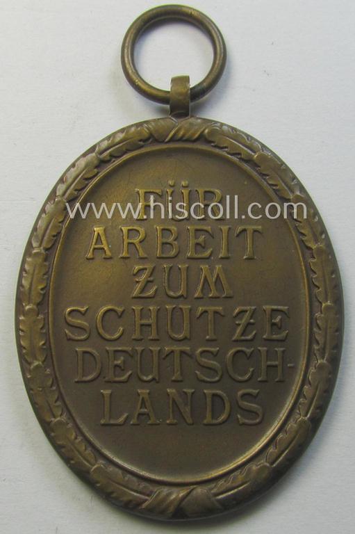 Medal-set: 'Deutsches Schutzwall Ehrenzeichen' (aka: 'Westwall'-medal) being a non-maker-marked- and/or: 'Buntmetall'-based specimen