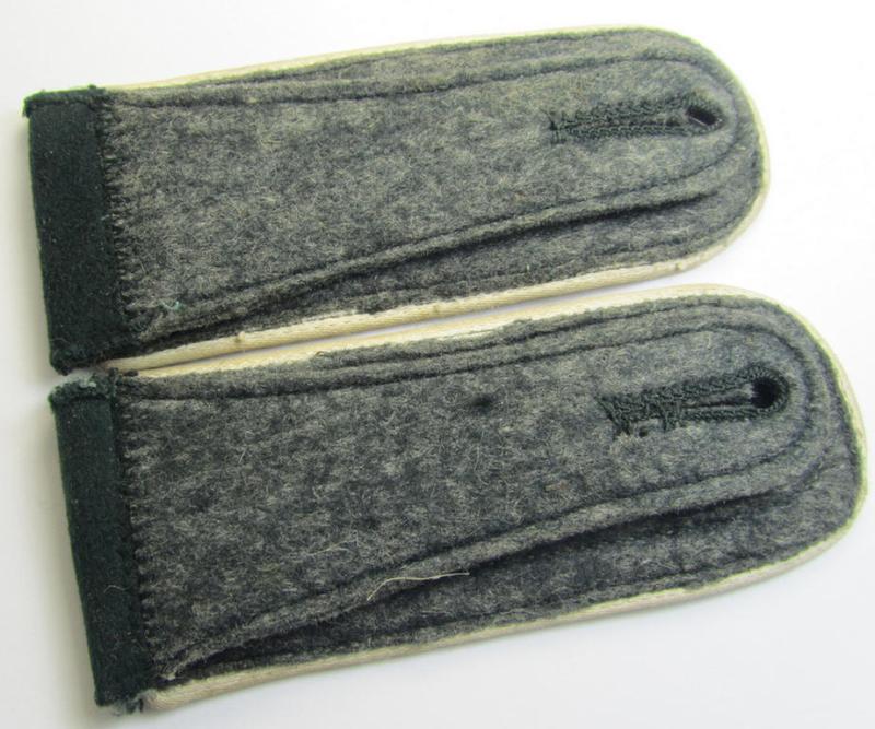 Attractive - and fully matching! - pair of WH (Heeres), early-war-period- (ie. 'M36'- ie. 'M40'-pattern, 'tailor-made') NCO-type shoulderstraps as was intended for usage by an: 'Unteroffizier eines Infanterie-Regiments'