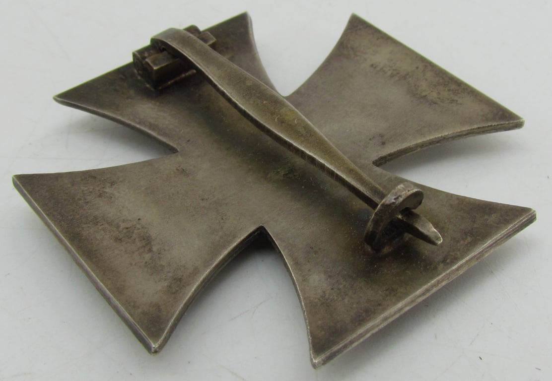 Iron cross 1st class ( EK1 ) Brass Core in Case