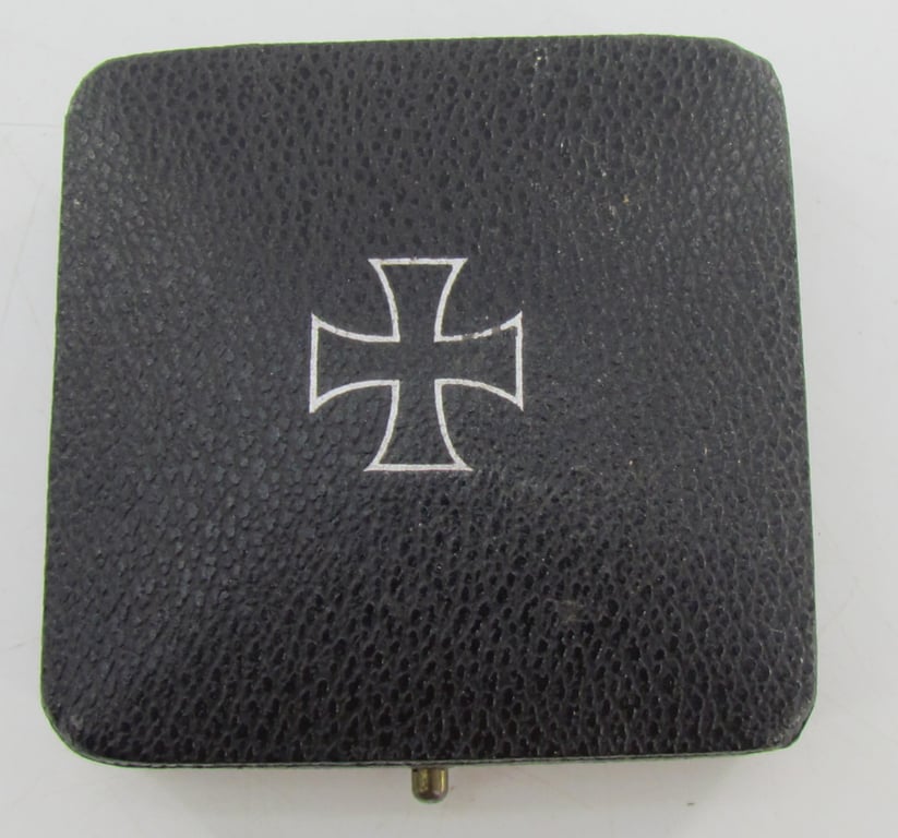 Iron cross 1st class ( EK1 ) Brass Core in Case