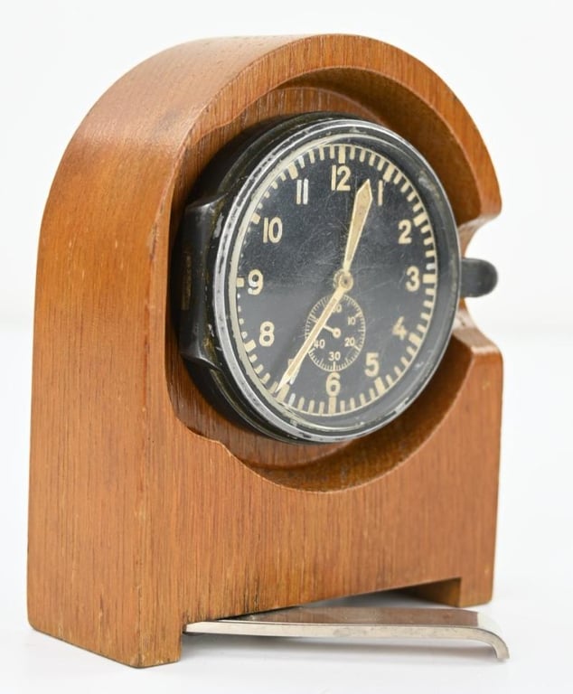 German LW Stations uhr/ Funkraum uhr FL25591