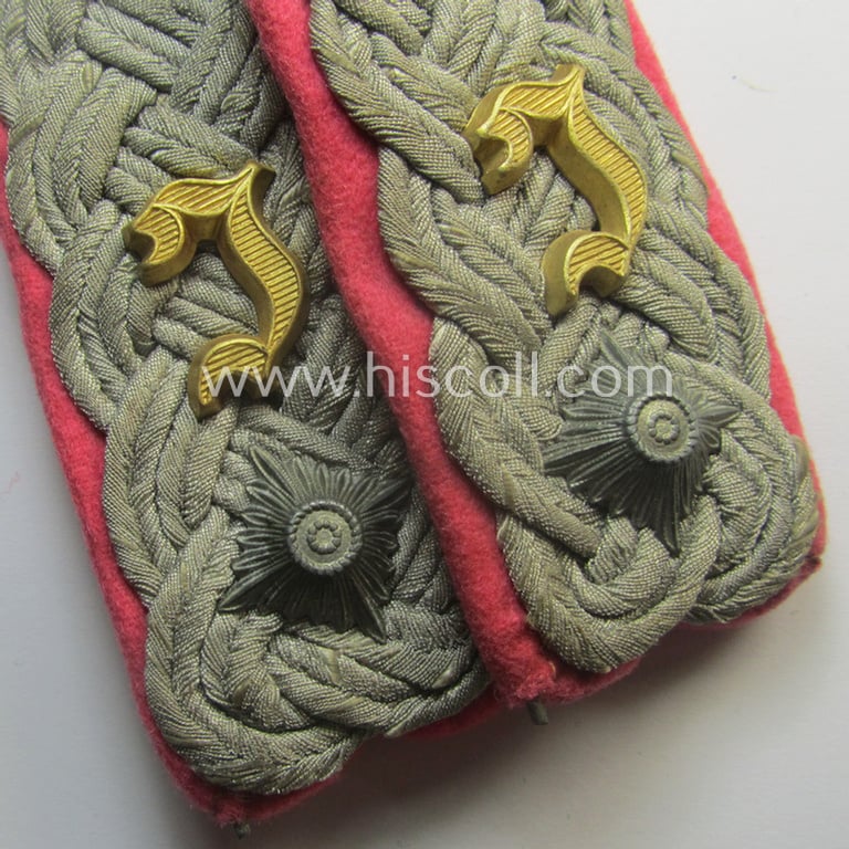Truly used- and/or tunic-removed - and/or fully matching! - pair of WH (Heeres) 'cyphered', officers'-type shoulderboards as were intended for an: 'Oberstleutnant eines Panzer-Instandsetzungs-Abtlgs.'