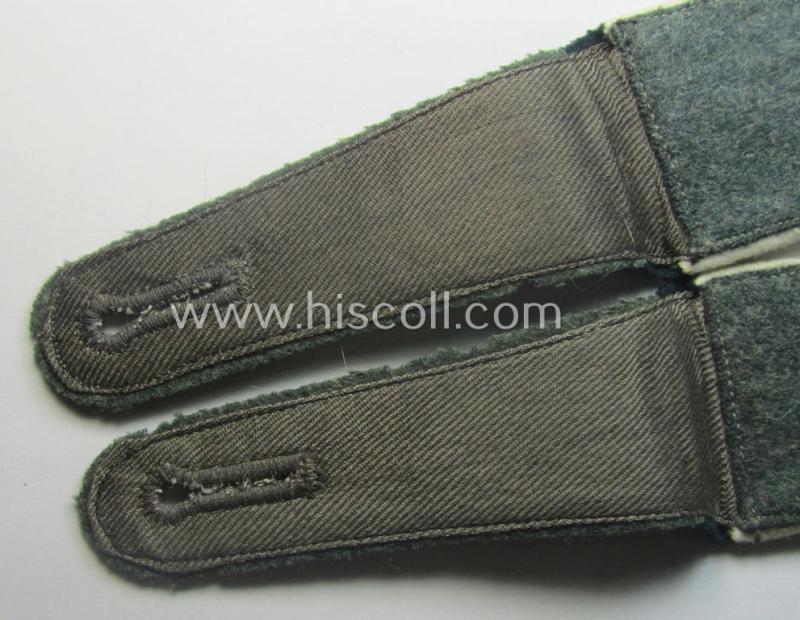 Minimally used- and/or worn - and fully matching and rarely encountered! - pair of WH (Heeres), early-war-period (ie. 'M36 o. M40'-pattern styled-) EM-type shoulderstraps as intended for a: 'Soldat eines Inf.-Rgts. der “Grossdeutschland”-Div.'