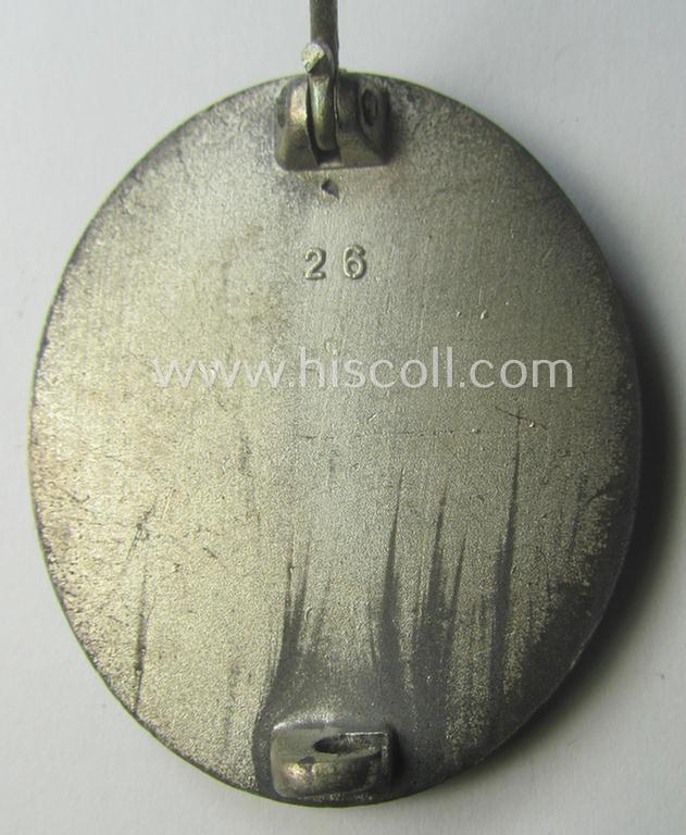 'Verwundeten-Abzeichen in Silber' being a clearly maker- (ie. '26'-) marked- and typical zinc- (ie. 'Feinzink'-) based example as was produced by the desirable maker: 'B.H. Mayer's Kunstprägeanstalt'