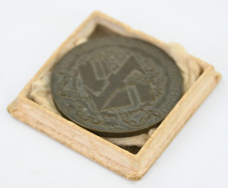 Dutch NSB May 1940 Solidarity Coin with case
