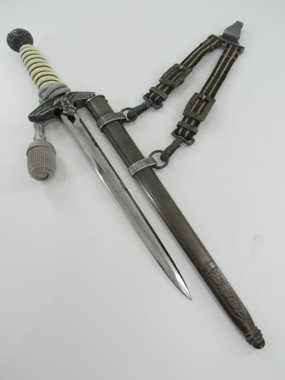 Luftwaffe Unmarked 2nd Pattern Dagger with Hanger