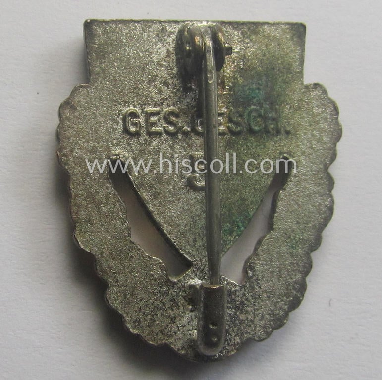 Honorary-membership lapel-pin (aka: 'Goldene Ehrennadel für 40 Jahre Mitgliedschaft im Nationalsocialistischer Reichskriegerbund' (ie. 'N.S.R.K.B.') being a non-maker-marked example