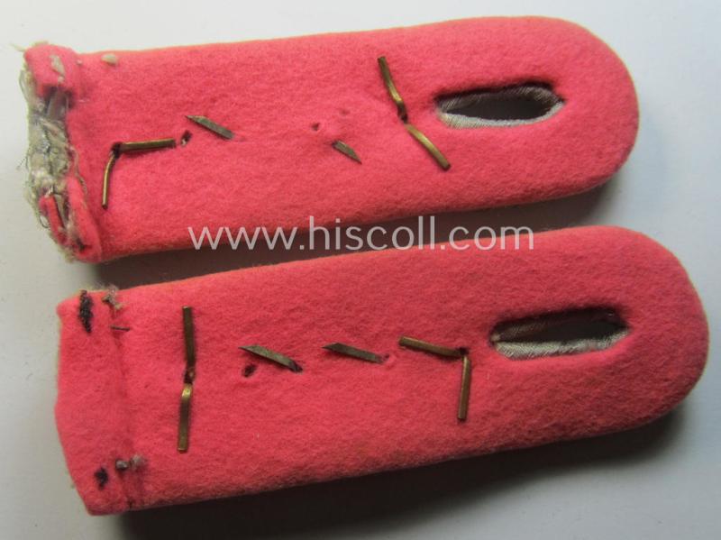 Truly used- and/or tunic-removed - and/or fully matching! - pair of WH (Heeres) 'cyphered', officers'-type shoulderboards as were intended for a: 'Hauptmann eines Panzer-Instandsetzungs-Abtlgs.'