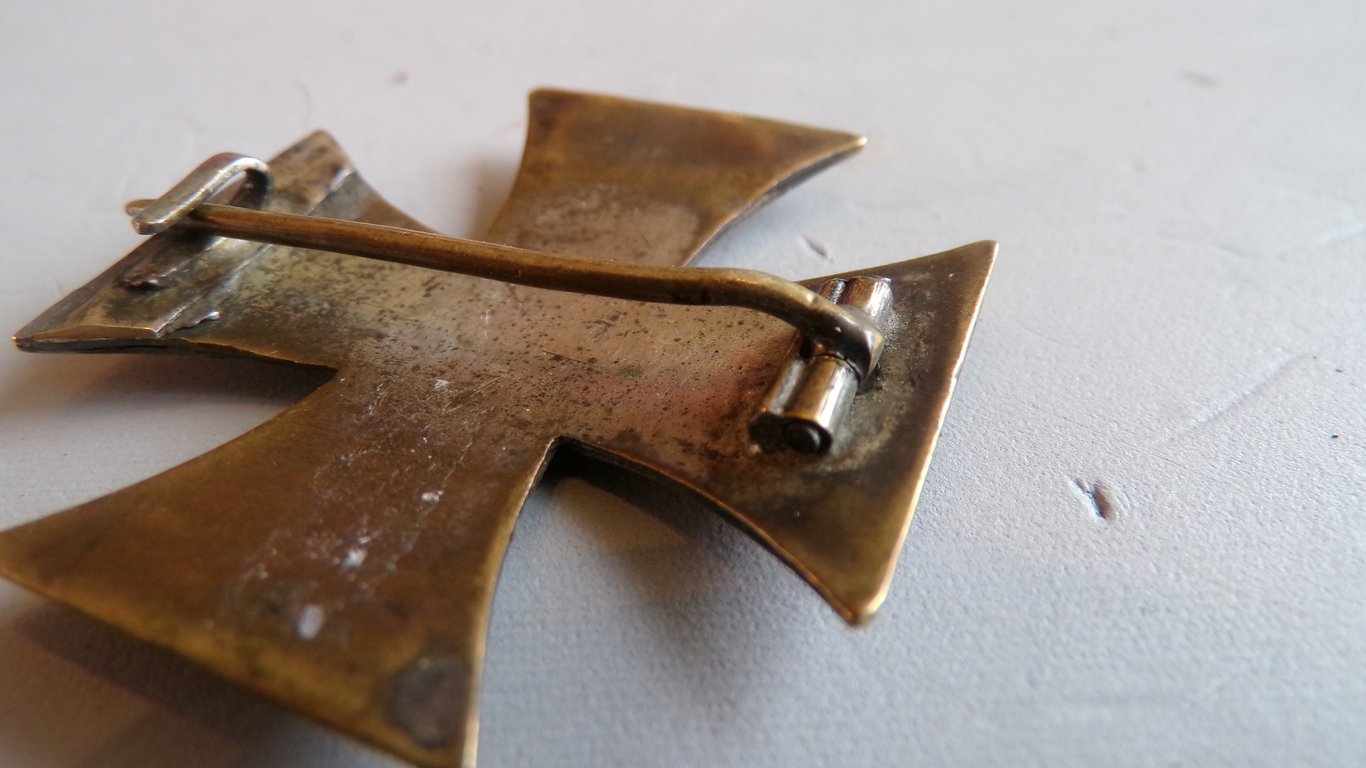 Imperial Curved Iron Cross 1st Class