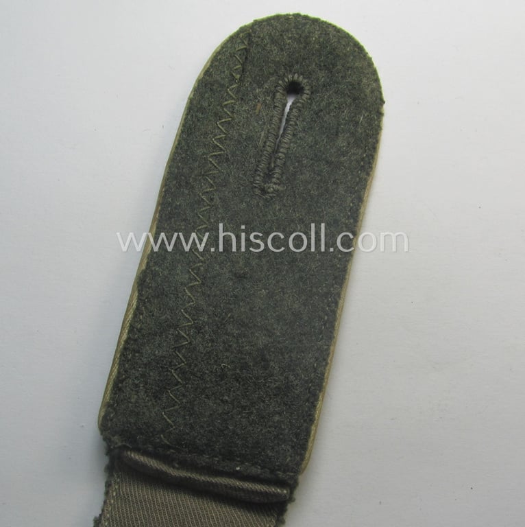 Single, mid- (ie. early-) war-period so-called: 'M41/M43'-pattern WH (Heeres) EM-type shoulderstrap as intended for a: 'Soldat eines Infanterie-Rgts.'