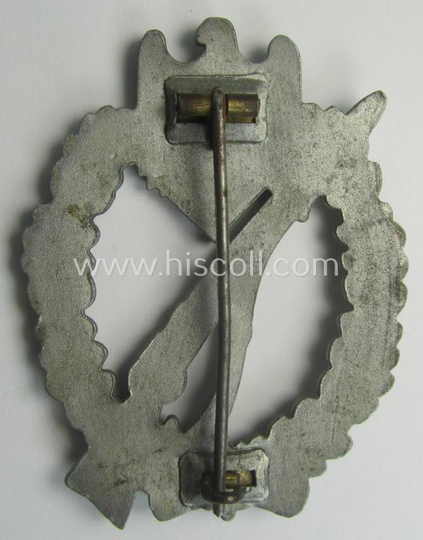 Silver-class 'Infanterie Sturmabzeichen in Silber' being a (typically) unmarked so-called: 'pillow-crimped'-pattern example as was executed in silverish-coloured, zinc-based metal (ie. 'Feinzink')