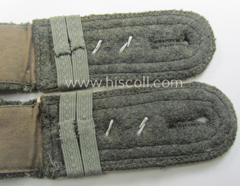 Pair of WH (Heeres) NCO-type (ie. 'M40- o. M43'-pattern) shoulderstraps as was intended for usage by an: 'Oberfeldwebel u. Offiziers-Anwärter eines Infanterie-Rgts.'