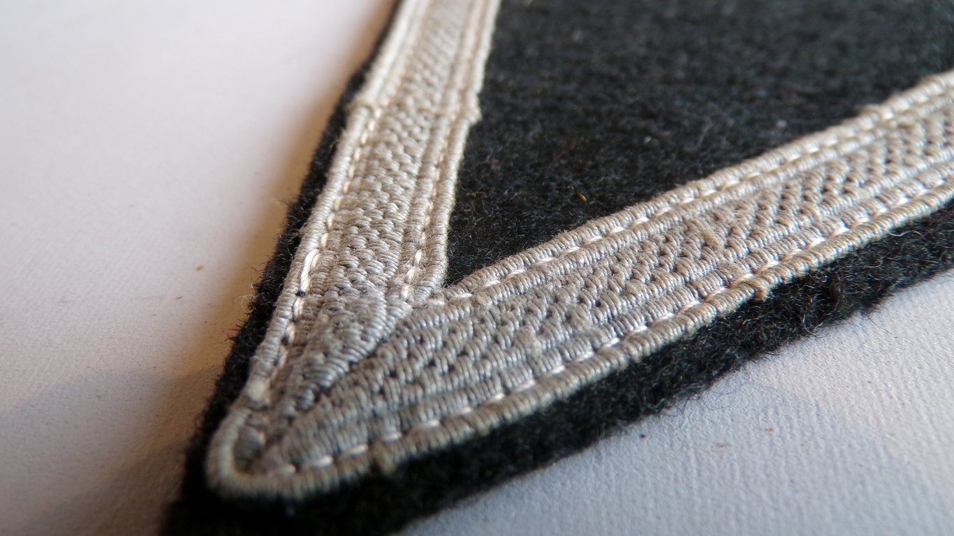 Waffen-SS Sturmmann Sleeve Rank Chevron
