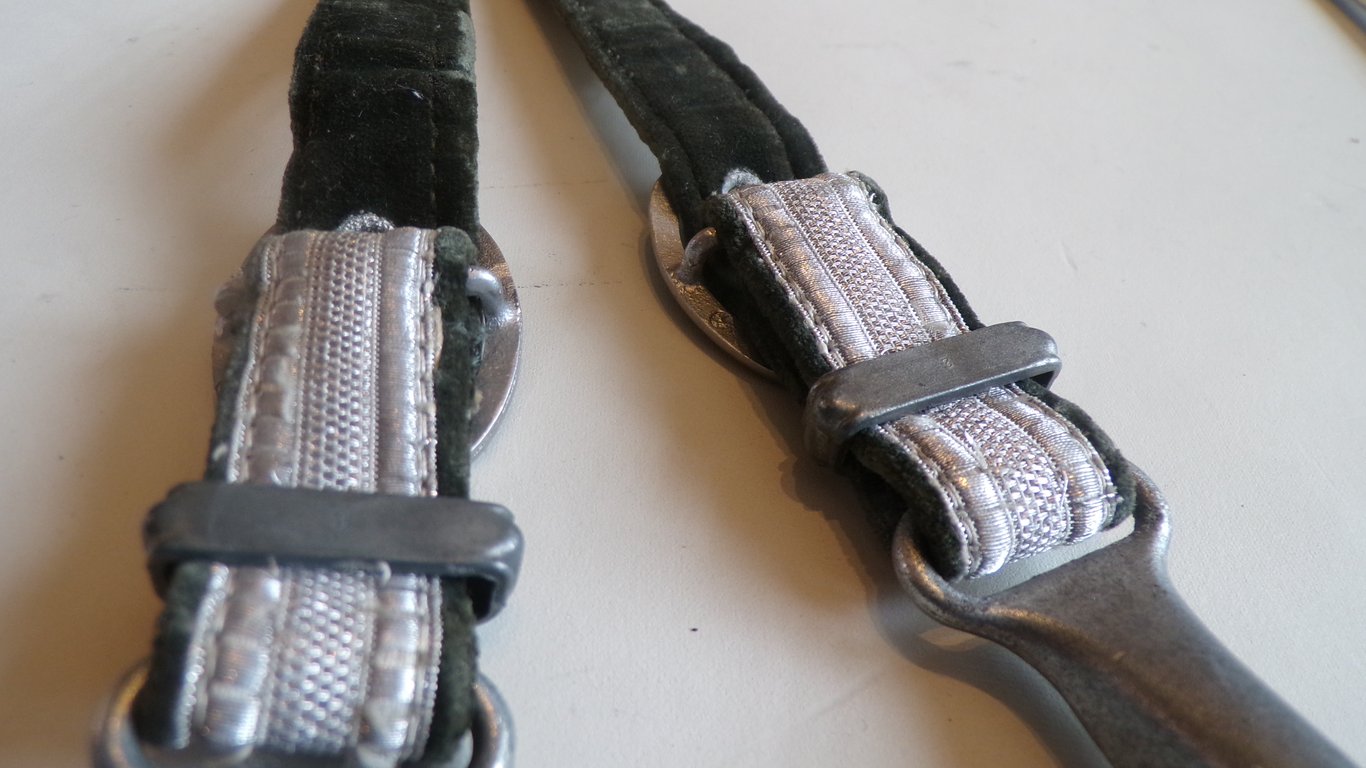 Early Heer Officer's Dagger by Carl Eickhorn