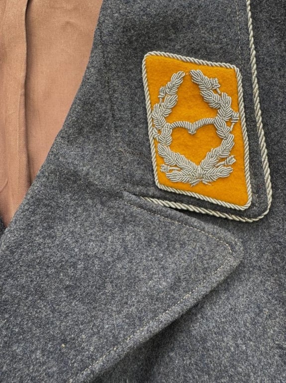 Luftwaffe Officer’s Tunic – Major (Flieger/Fallschirmjäger Branch)