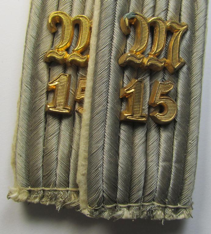 Attractive - and fully matching! - pair of neatly 'cyphered', WH (Heeres) officers'-type shoulderboards as was intended for - and presumably worn by! - a: 'Leutnant des Maschinengewehr-Bataillons 15'