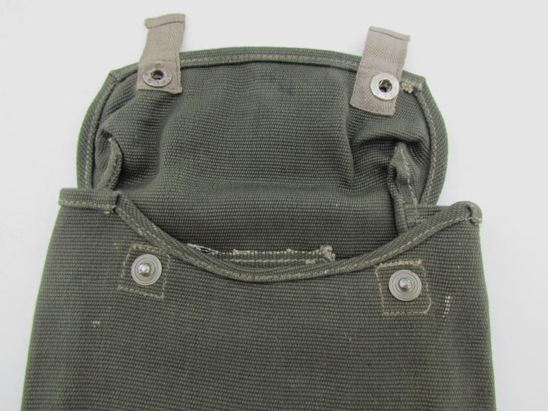 Wehrmacht Gasplane ( Gascape ) Pouch