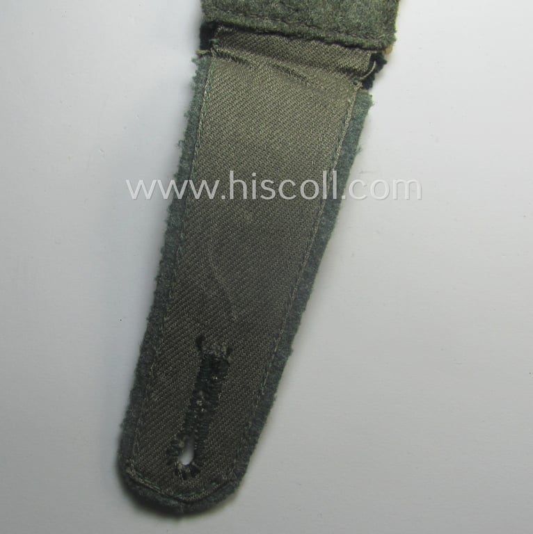 Neat - albeit single! - WH (Heeres), early-war-period (ie. 'M40'-pattern- ie. rounded-style-) EM-type shoulderstrap as was intended for a: 'Soldat der Infanterie-Trpn.'