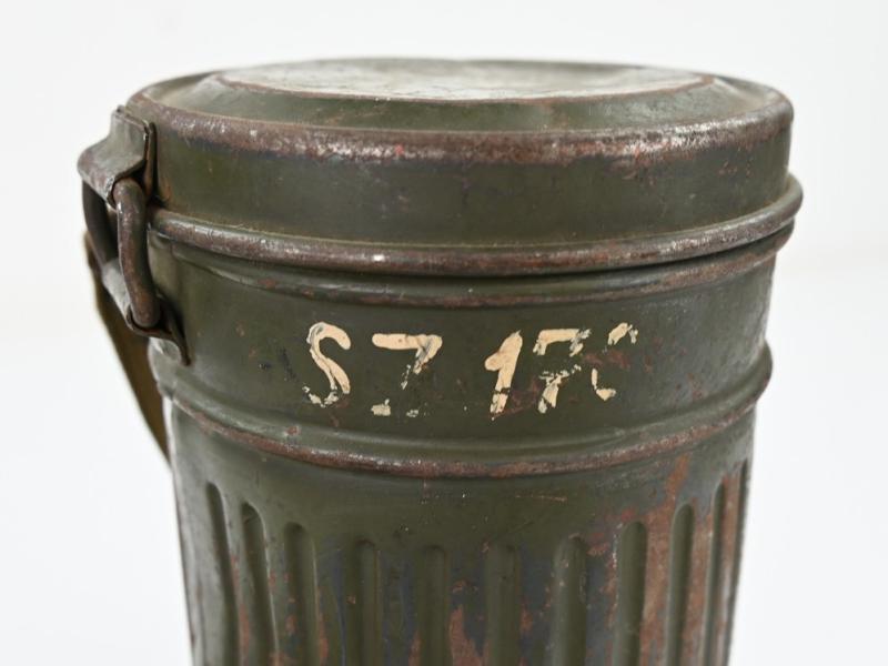 German WH M31 Gasmask & Cannister