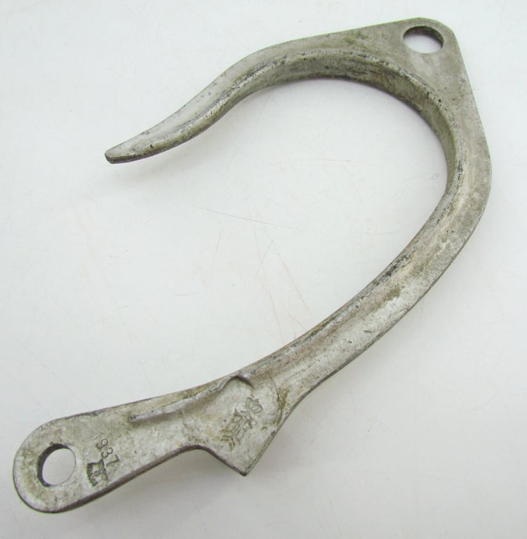 Wehrmacht Field Telephone Cable Tension Hook (Abspannhaken), dated 1937.