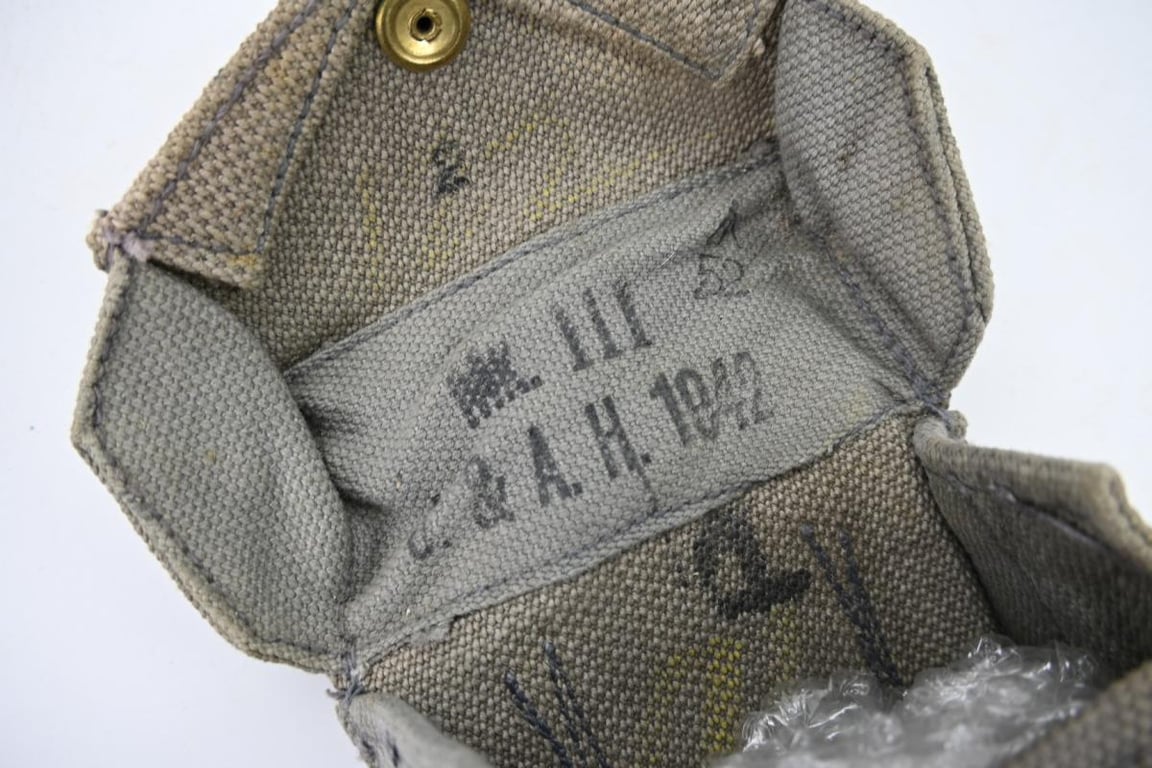British WW2 RAF Brengun Pouch