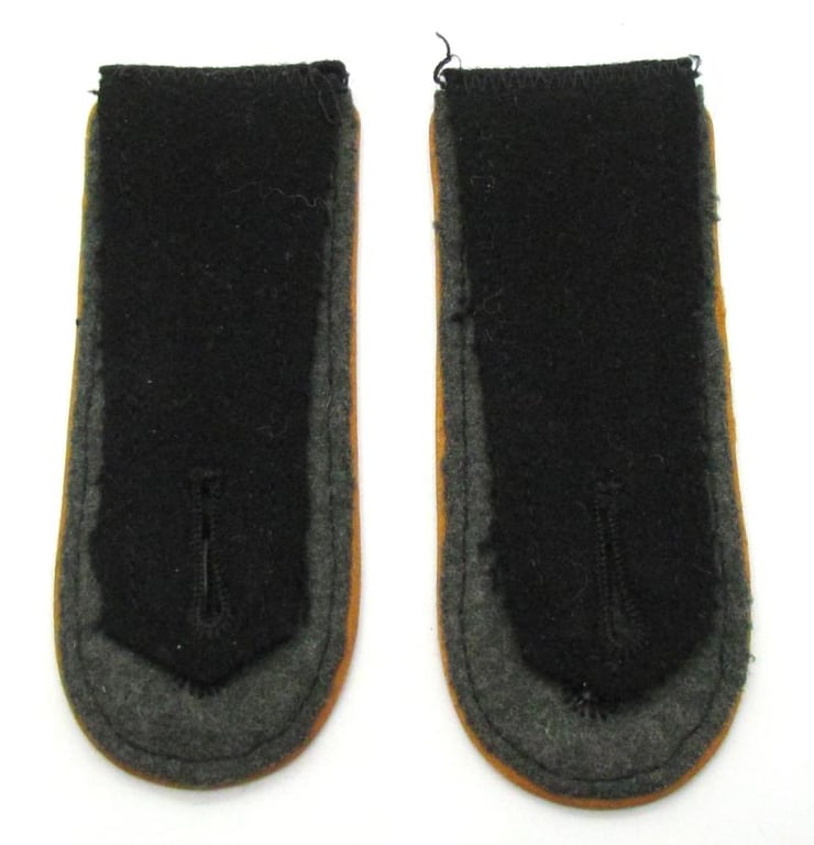 Waffen SS Reconnaissance (Aufklärung) EM/NCO Shoulder Boards