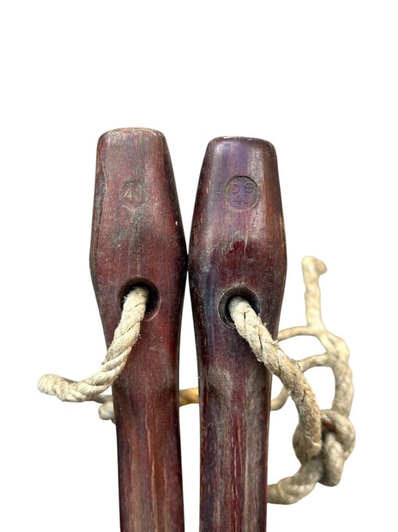 6x Bakelite Tent Pegs