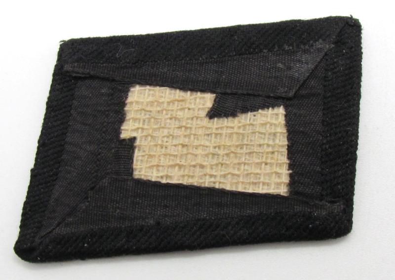 Waffen-SS ‘BeVo’ collar tab set ( with glass made pip )