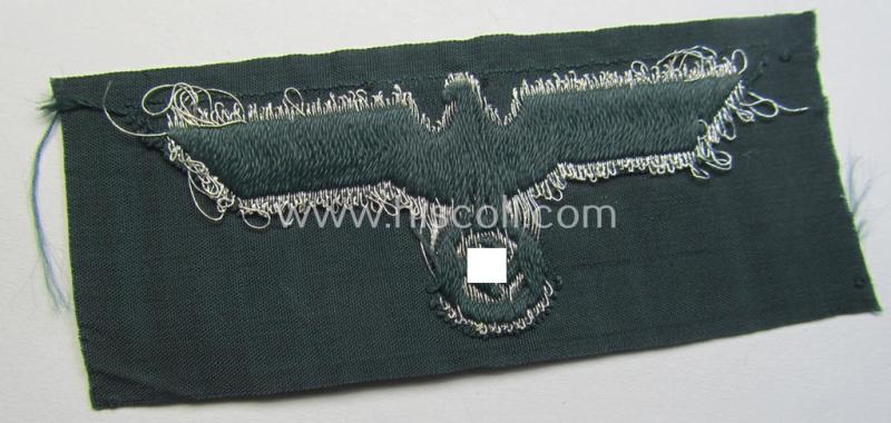 Superb, WH (Heeres) officers'-type cap-eagle and dito cocarde (both executed in so-called: 'flat-wire'- ie. 'BeVo'-weave pattern) as was specifically intended for usage on the: WH 'Knautschmützen' ie. 'Alter-art'-visor-caps (ie. 'Schirmmütz...