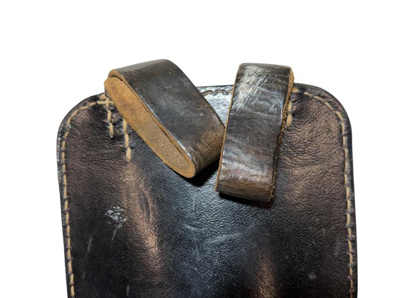 German WWII Entrenching Tool Carrier + straight shovel