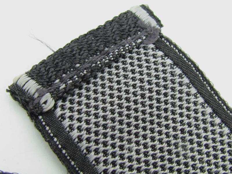 Waffen-SS Panzergrenadier Regiment "General Seyffardt" Bevo Cufftitle