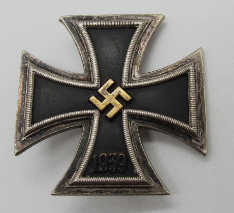 Iron Cross 1st Class ( EK1 ) - Brass Core